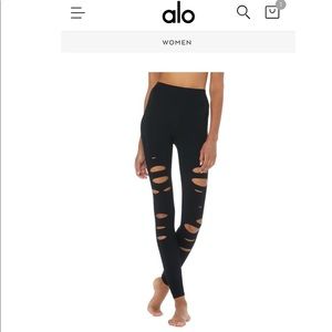 NWOT High Waisted Ripped Warrior Alo Yoga Leggings